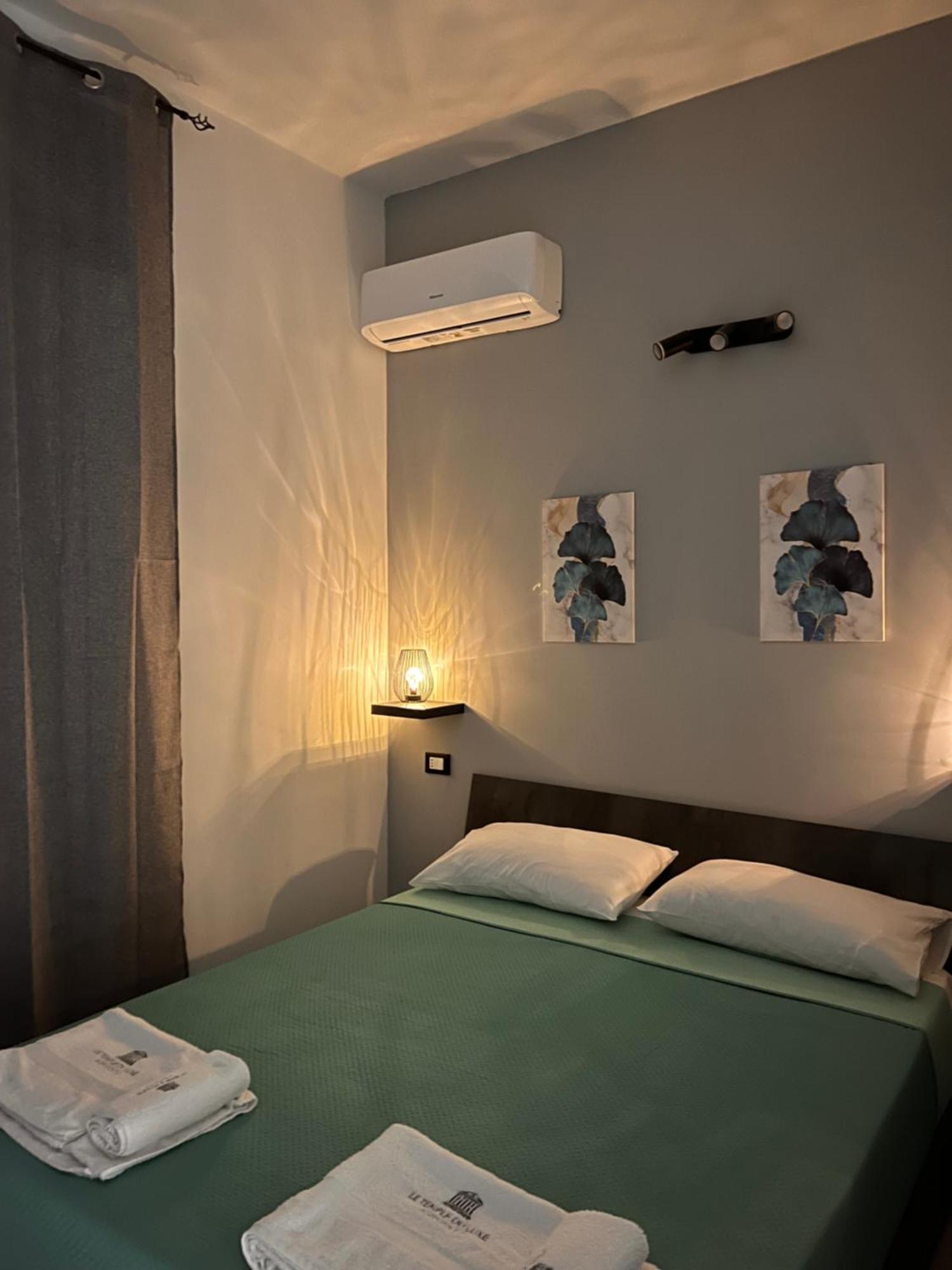 Le Temple Du Luxe Bed & Breakfast อากริเจนโต ภายนอก รูปภาพ